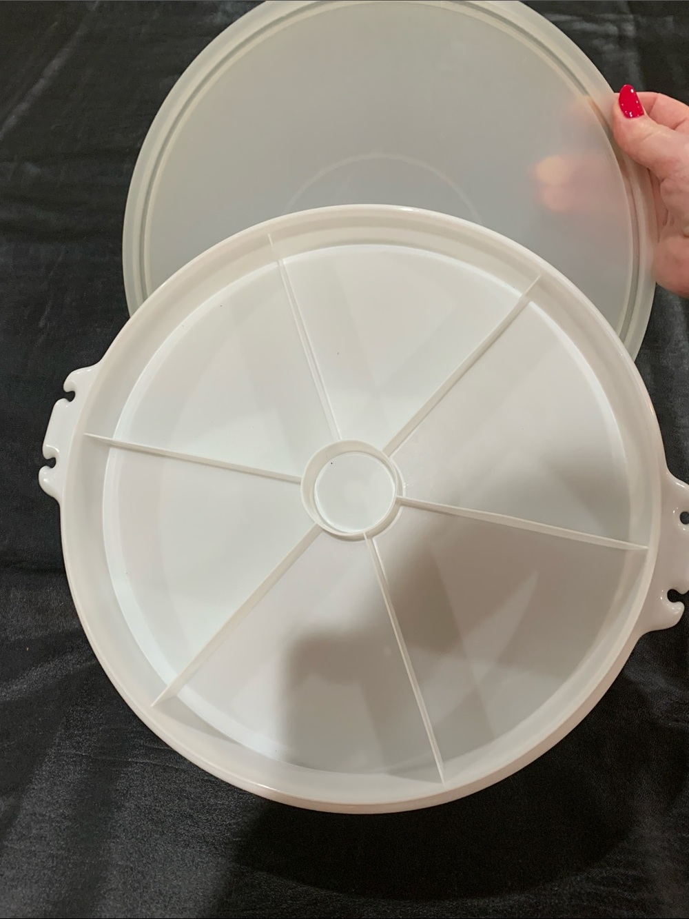 Tupperware Round 6-Compartment Relish/Snack Tray